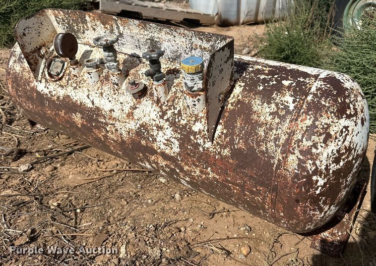 image for item DD3367 Steel tanks