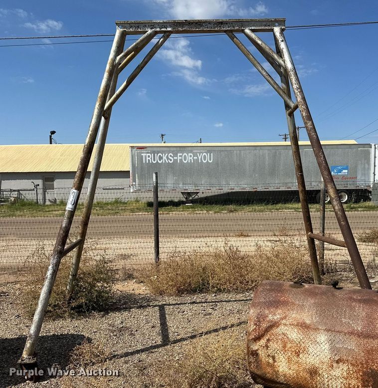 image for item DD3368 Gantry