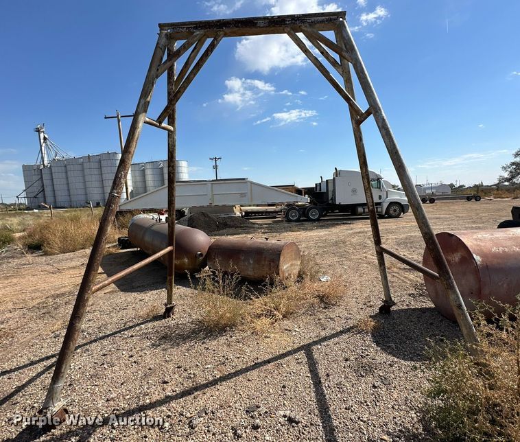 image for item DD3368 Gantry