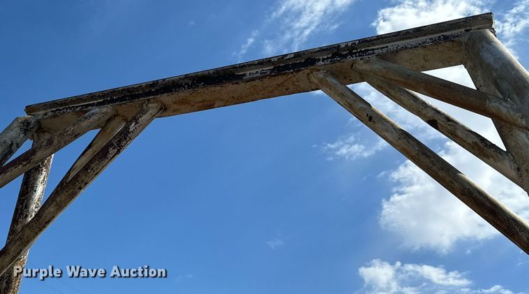 image for item DD3368 Gantry