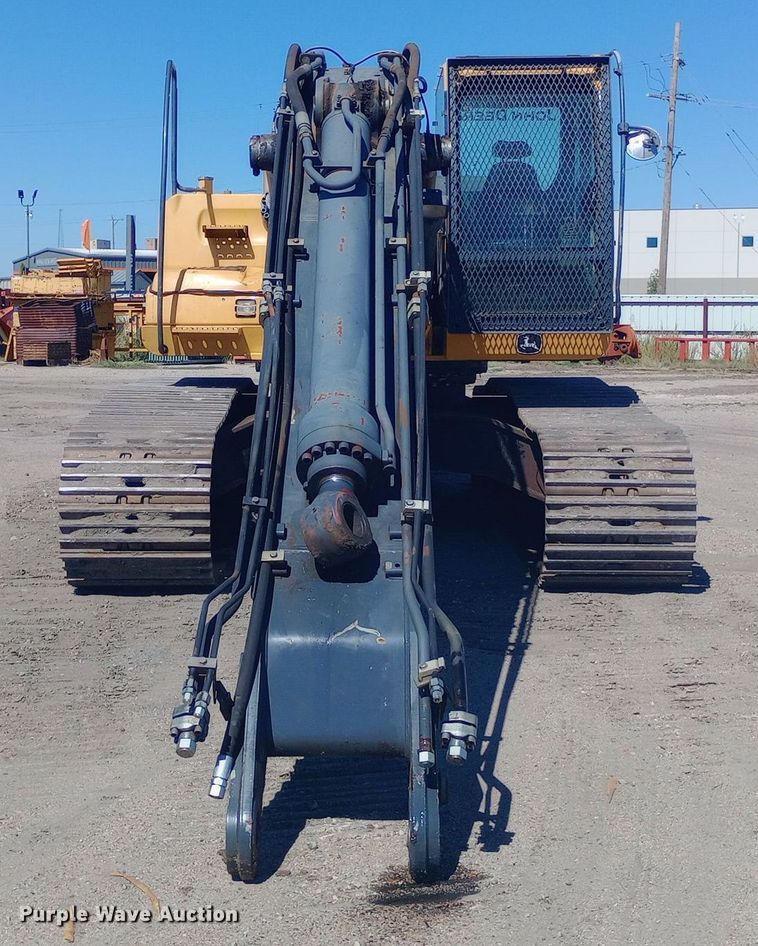 image for item DH1448 2006 John Deere 350D excavator