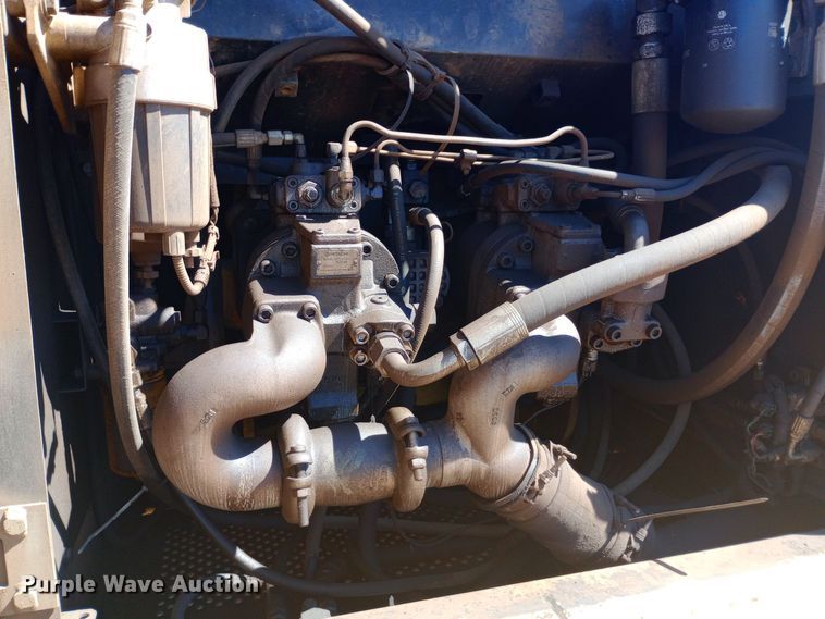 image for item DH1448 2006 John Deere 350D excavator