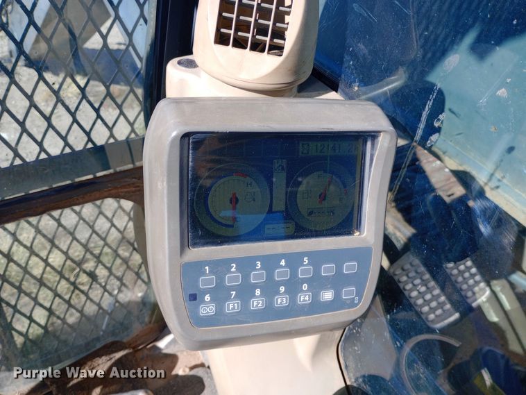 image for item DH1448 2006 John Deere 350D excavator