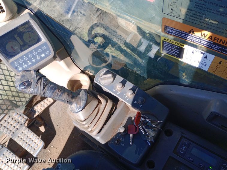 image for item DH1448 2006 John Deere 350D excavator