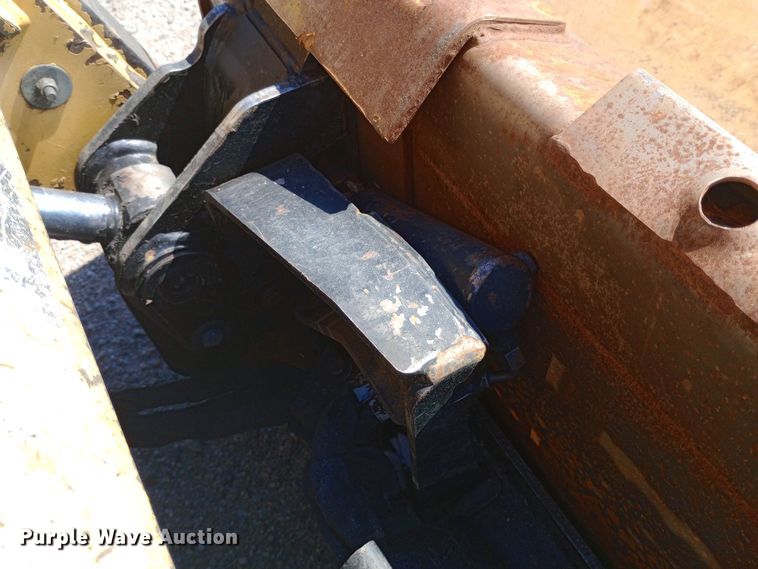 image for item DH1449 2012 Caterpillar  272C skid steer loader