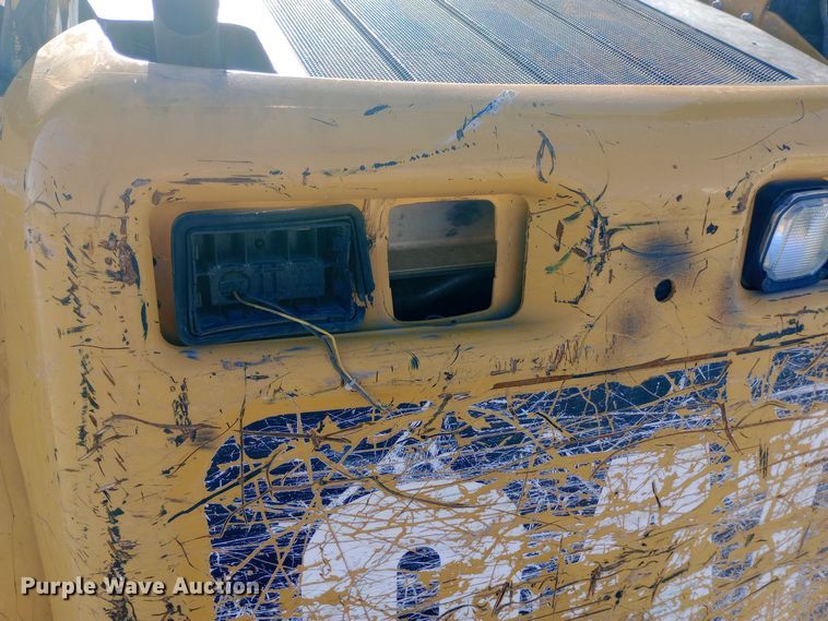 image for item DH1449 2012 Caterpillar  272C skid steer loader