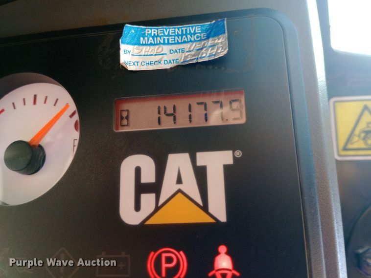 image for item DH1449 2012 Caterpillar  272C skid steer loader