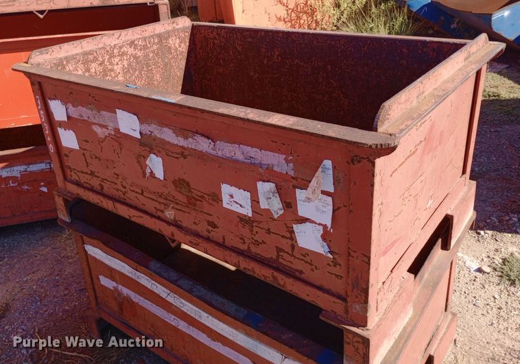 image for item DH1463 (10) storage boxes