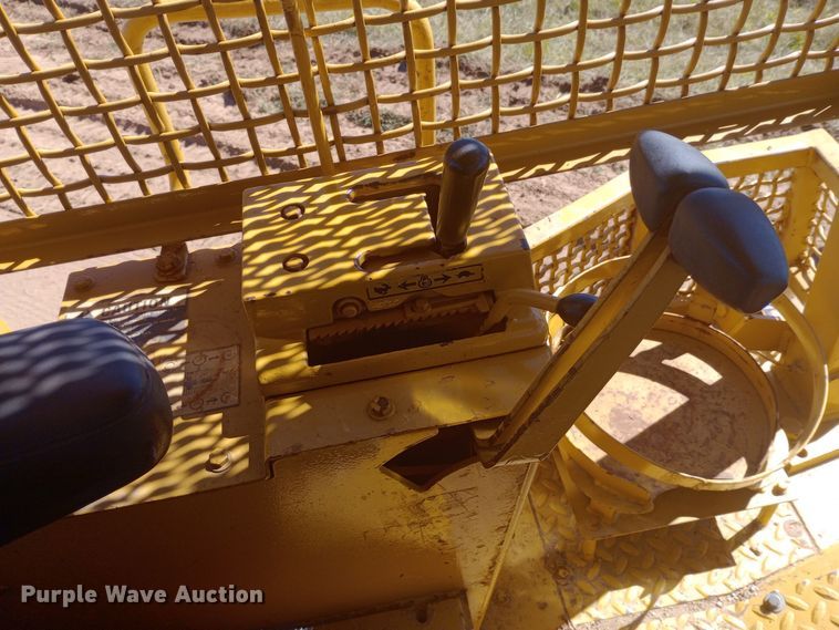 image for item DH1468 Dresser TD-15E cable plow