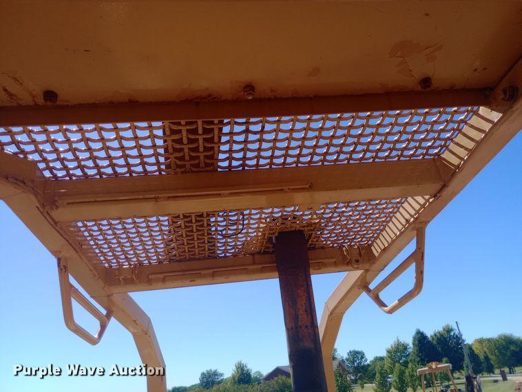 image for item DH1468 Dresser TD-15E cable plow