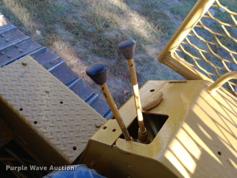 image for item DH1469 1966 John Deere 350 dozer