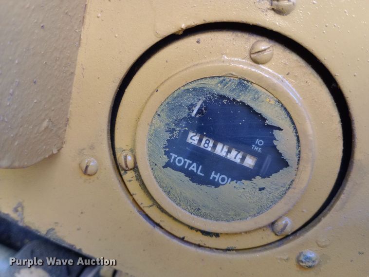 image for item DH1469 1966 John Deere 350 dozer