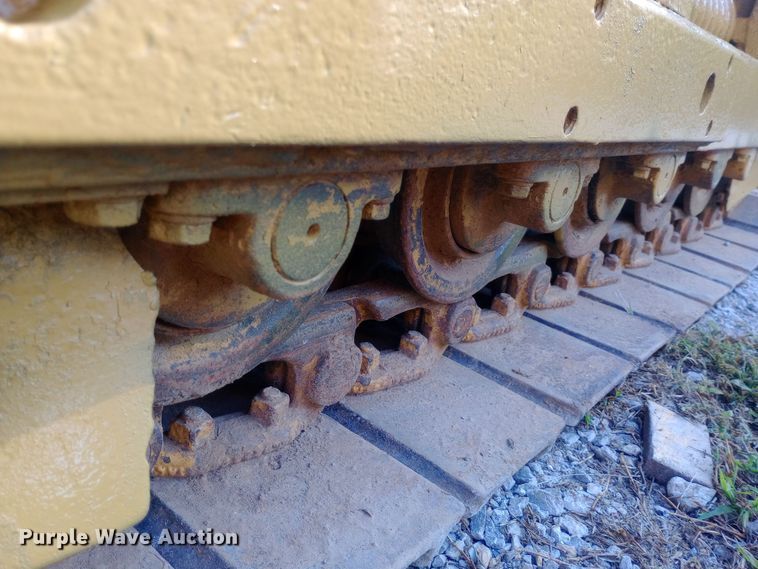 image for item DH1469 1966 John Deere 350 dozer