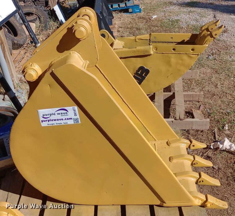 image for item DH1477 (2) buckets