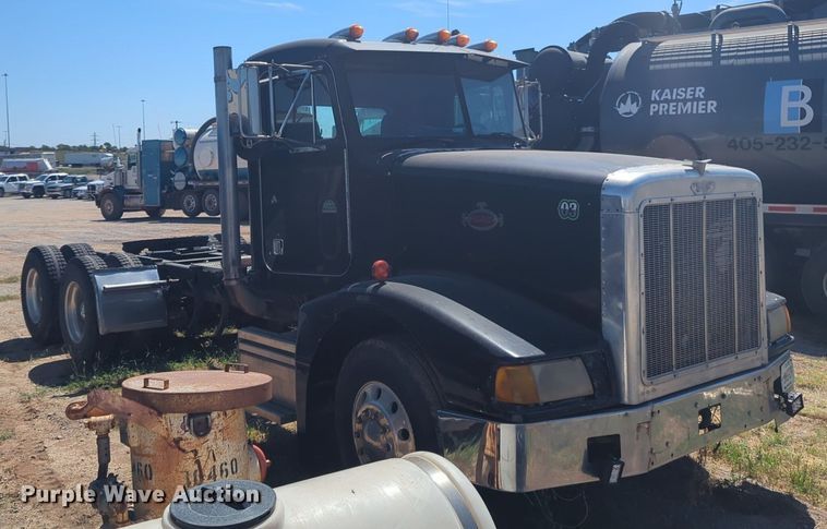 image for item DL1073 1996 Peterbilt 377 semi truck