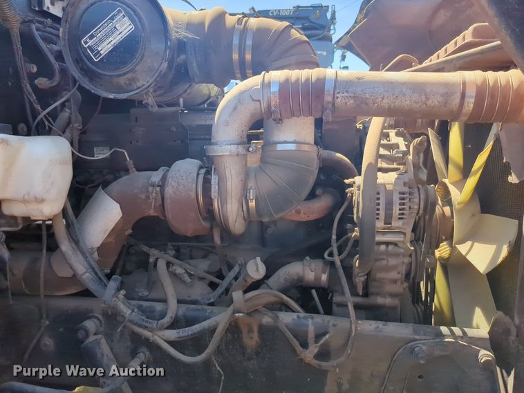 image for item DL1073 1996 Peterbilt 377 semi truck