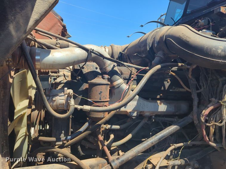 image for item DL1073 1996 Peterbilt 377 semi truck