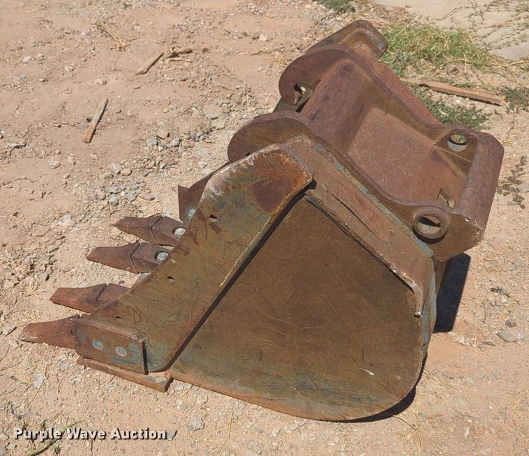 image for item DL1075 Bobcat excavator bucket