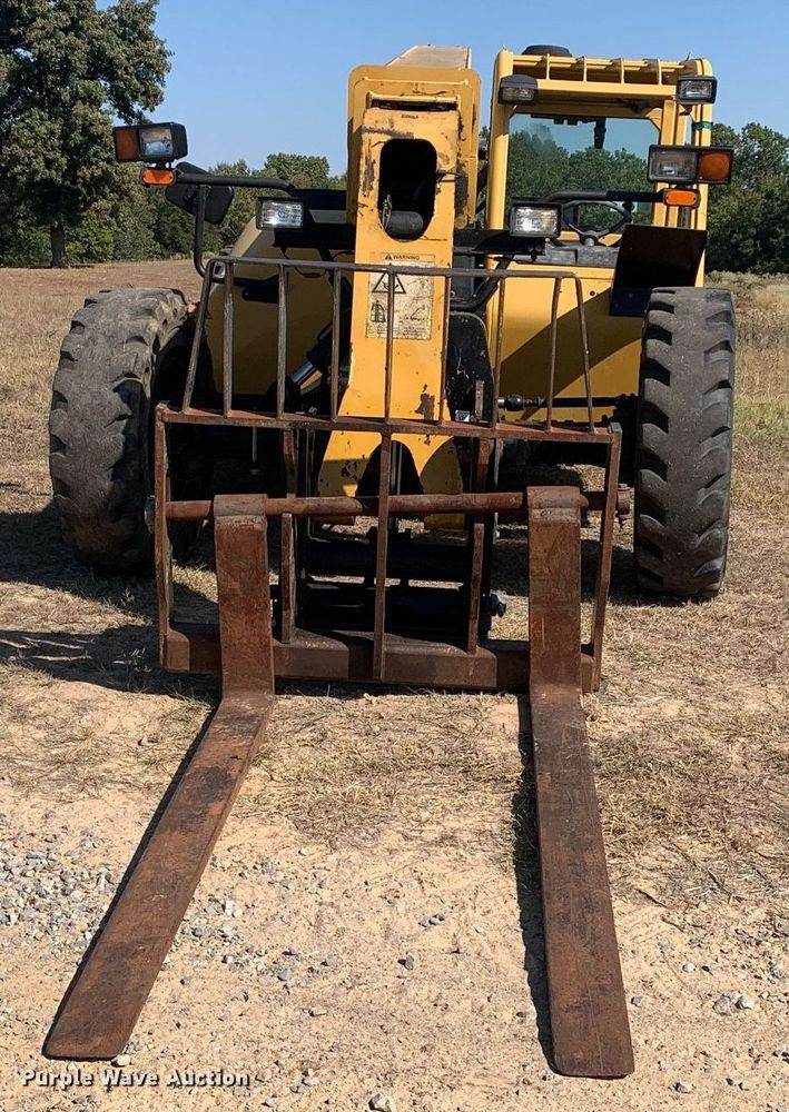 image for item DM1822 2007 Caterpillar TL642 telehandler