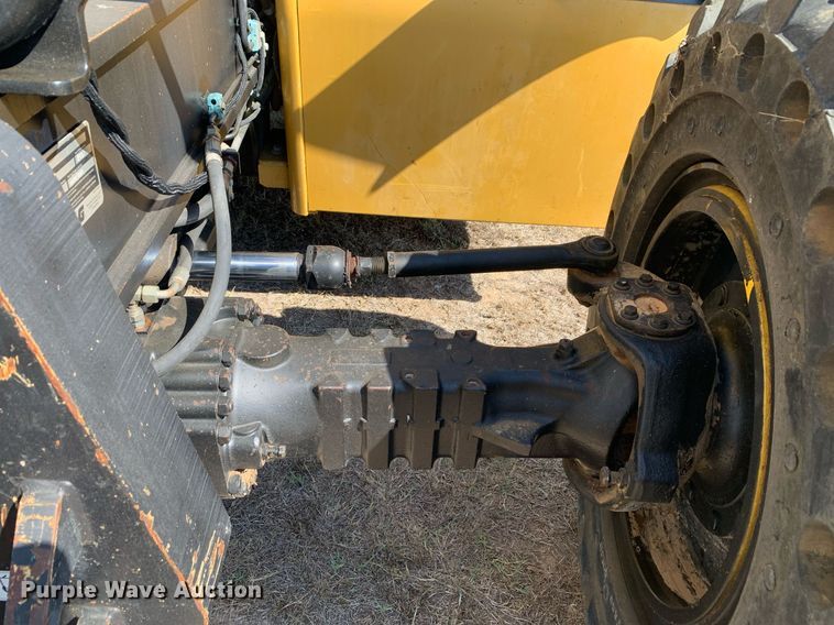 image for item DM1822 2007 Caterpillar TL642 telehandler