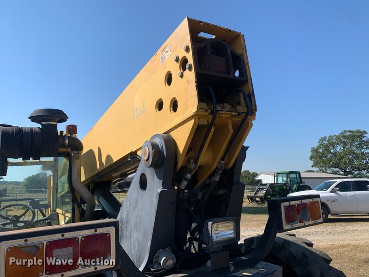 image for item DM1822 2007 Caterpillar TL642 telehandler