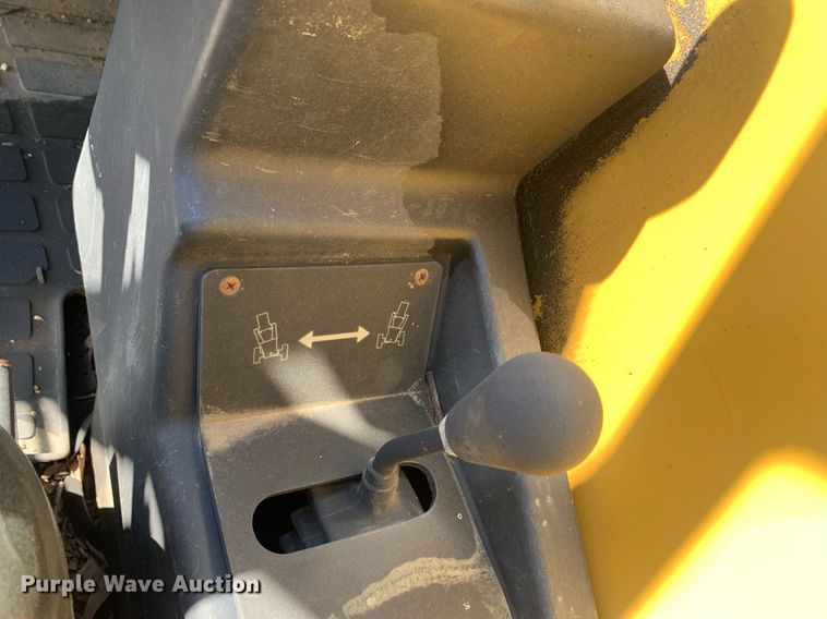 image for item DM1822 2007 Caterpillar TL642 telehandler