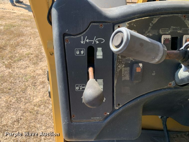 image for item DM1822 2007 Caterpillar TL642 telehandler