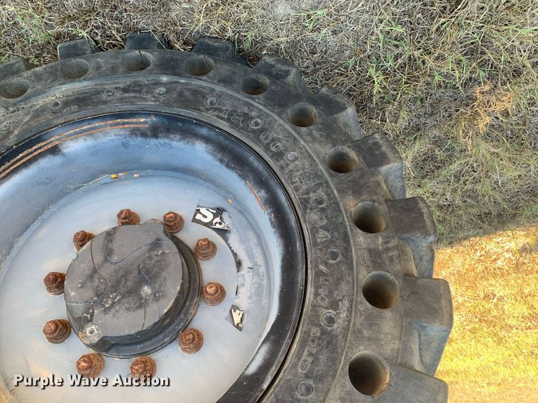 image for item DM1822 2007 Caterpillar TL642 telehandler