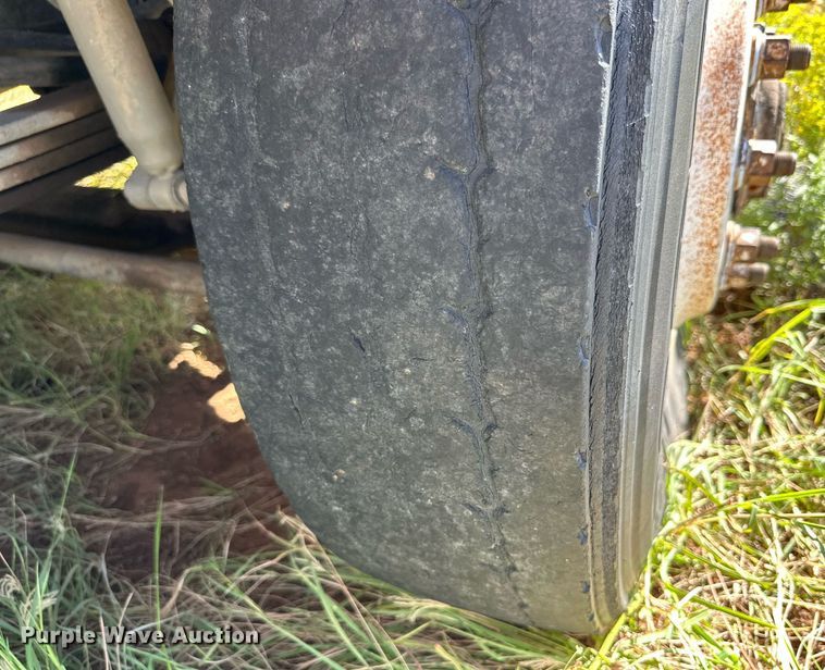 image for item DM2698 1997 Mack RD690S ready mix truck