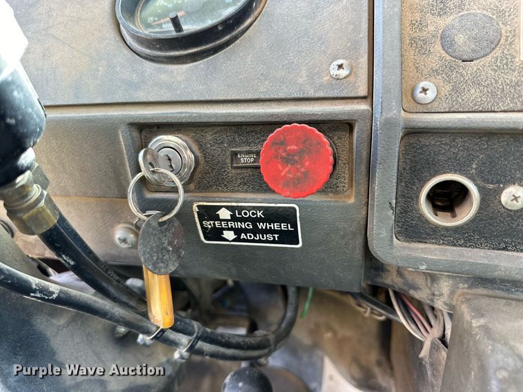 image for item DM2698 1997 Mack RD690S ready mix truck