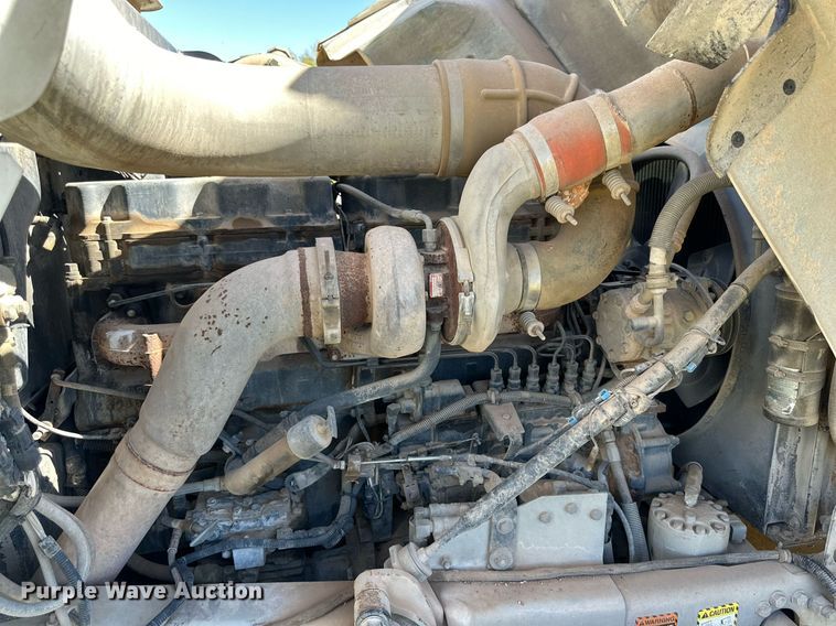 image for item DM2698 1997 Mack RD690S ready mix truck