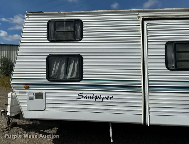 image for item DN0752 2001 Forrest River  Sandpiper 38BHDS camper