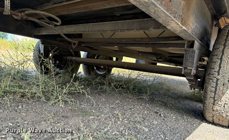 image for item DN0752 2001 Forrest River  Sandpiper 38BHDS camper
