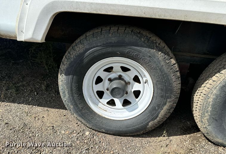 image for item DN0752 2001 Forrest River  Sandpiper 38BHDS camper