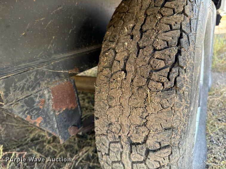 image for item DN0752 2001 Forrest River  Sandpiper 38BHDS camper