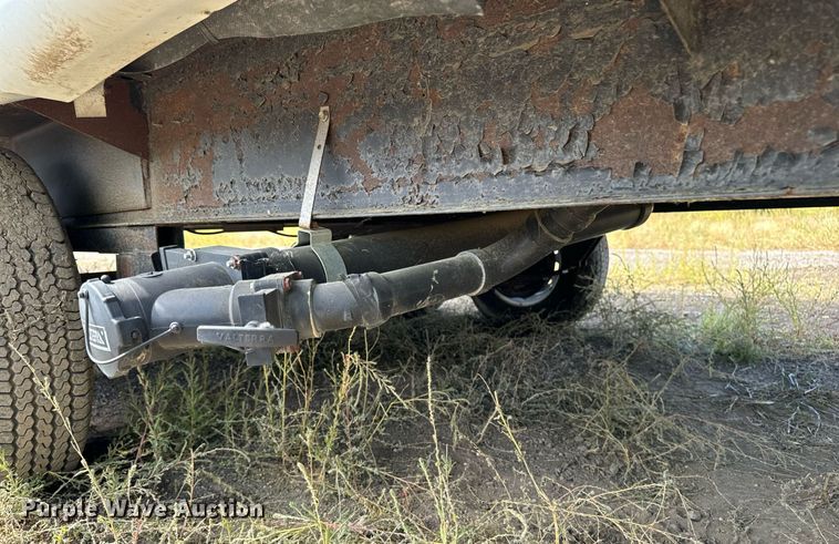 image for item DN0752 2001 Forrest River  Sandpiper 38BHDS camper