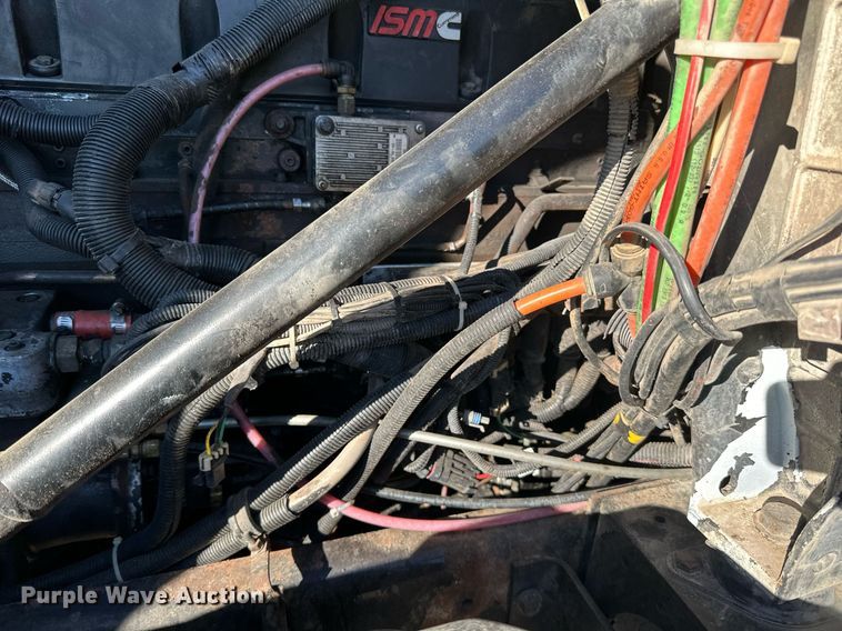 image for item DN0771 2004 International  5500i ready mix truck