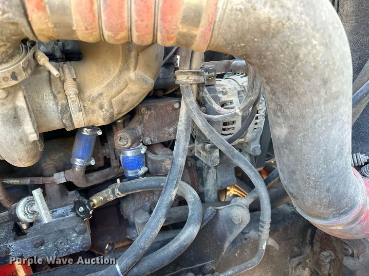 image for item DN0771 2004 International  5500i ready mix truck