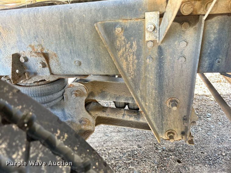 image for item DN0772 2003 International  5500i ready mix truck