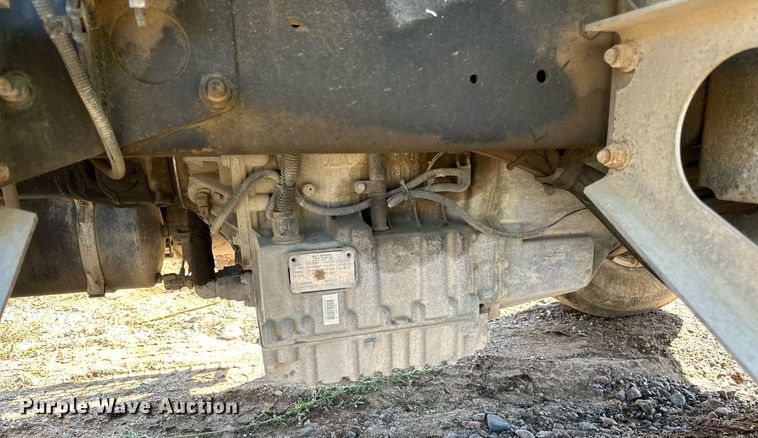 image for item DN0774 2005 Mack  CV513 ready mix truck