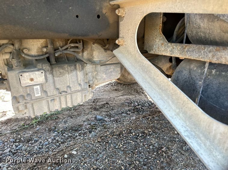 image for item DN0774 2005 Mack  CV513 ready mix truck