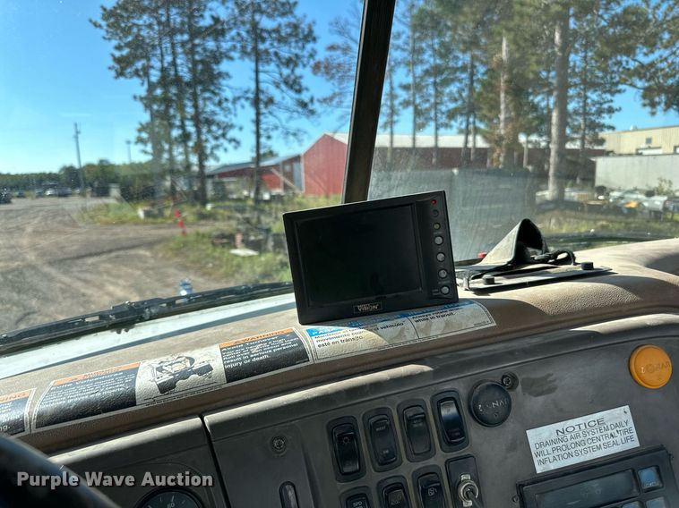 image for item DN0774 2005 Mack  CV513 ready mix truck