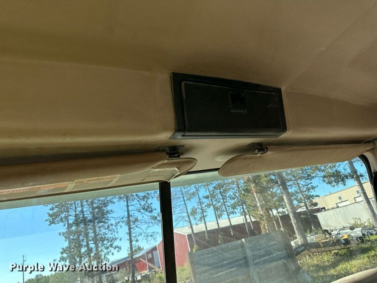 image for item DN0774 2005 Mack  CV513 ready mix truck