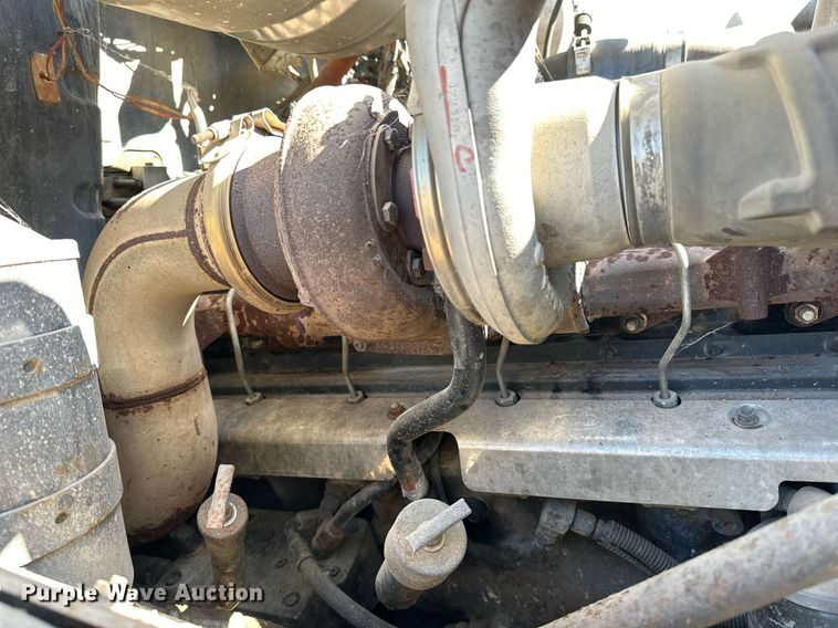 image for item DN0774 2005 Mack  CV513 ready mix truck