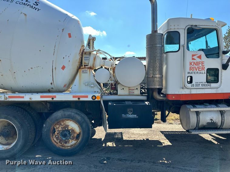 image for item DN0776 2004 Kenworth  W900 ready mix truck