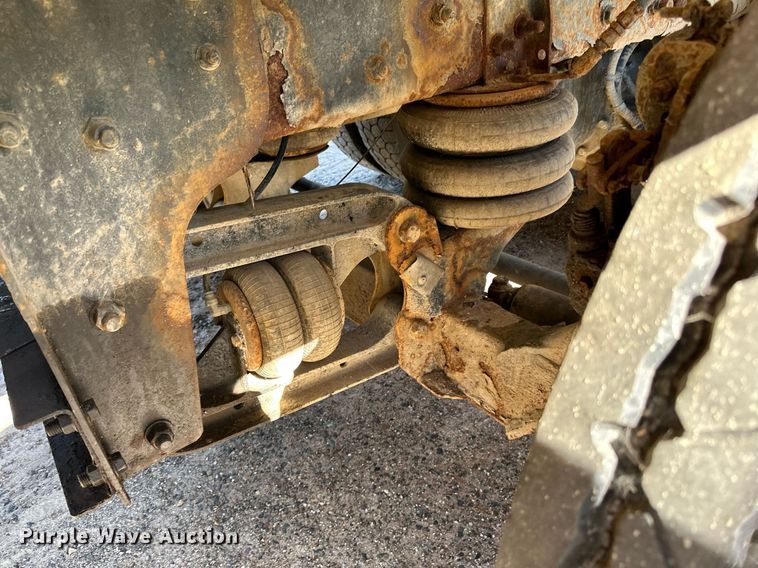 image for item DN0776 2004 Kenworth  W900 ready mix truck