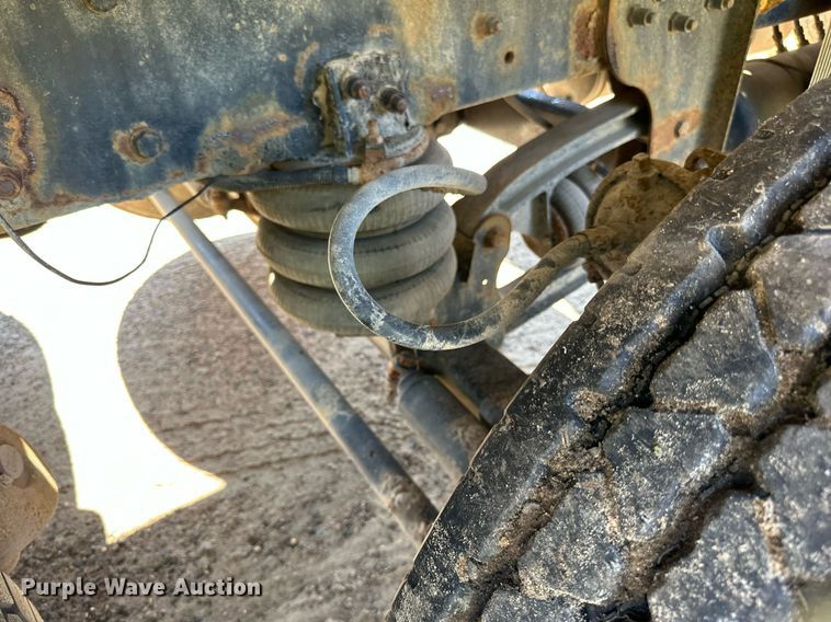 image for item DN0776 2004 Kenworth  W900 ready mix truck