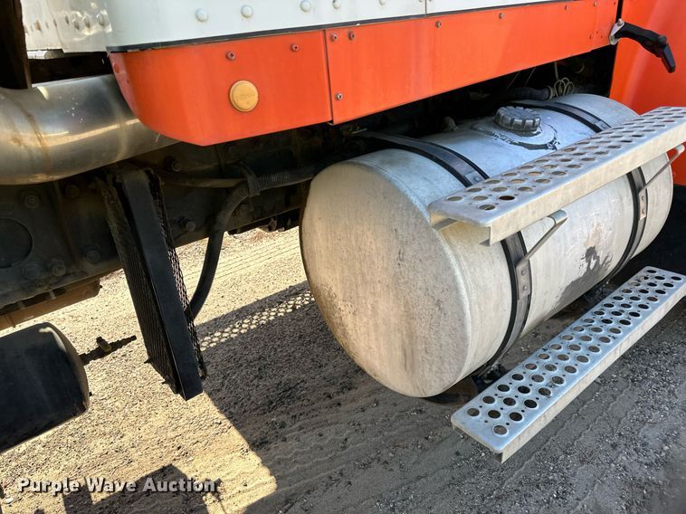 image for item DN0776 2004 Kenworth  W900 ready mix truck