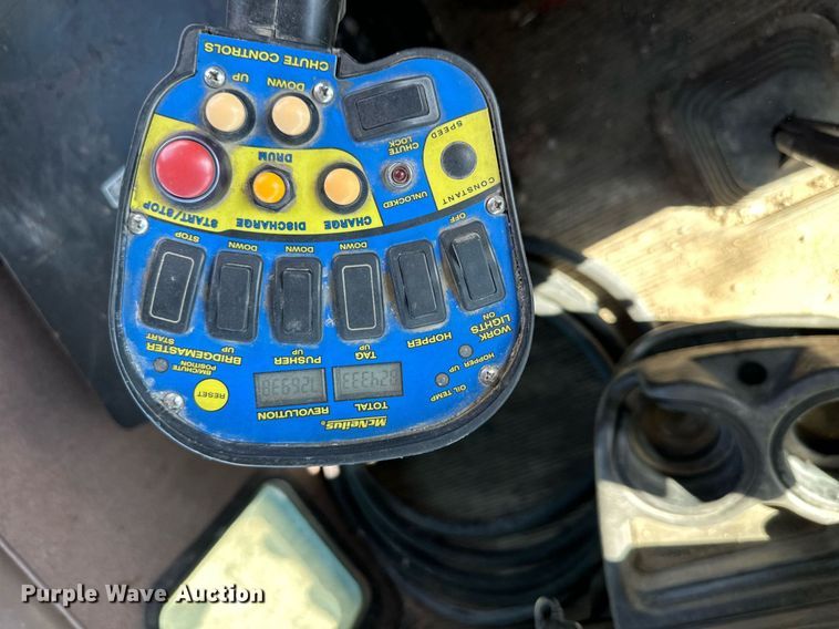 image for item DN0776 2004 Kenworth  W900 ready mix truck