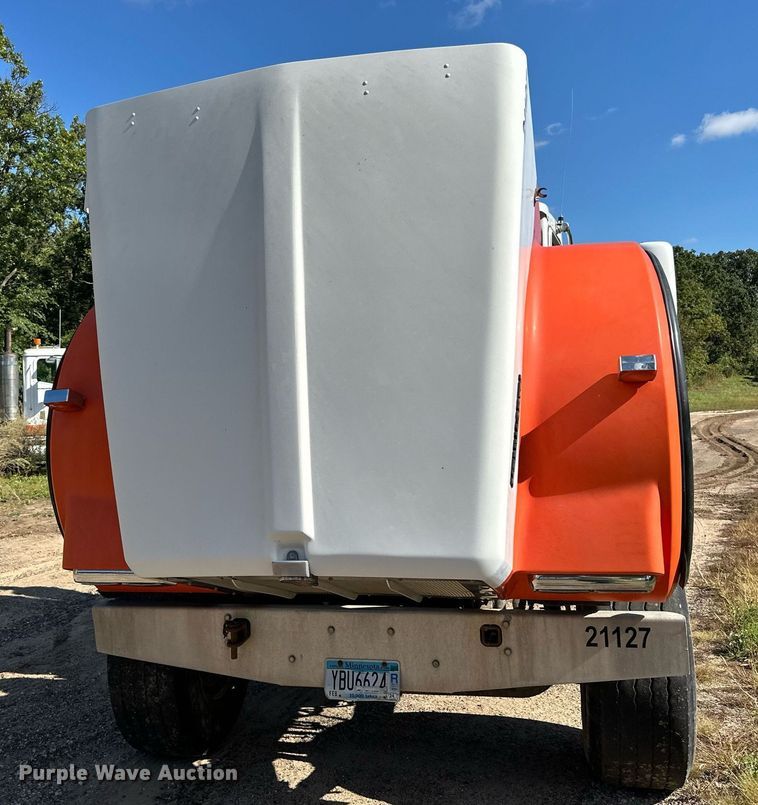 image for item DN0776 2004 Kenworth  W900 ready mix truck